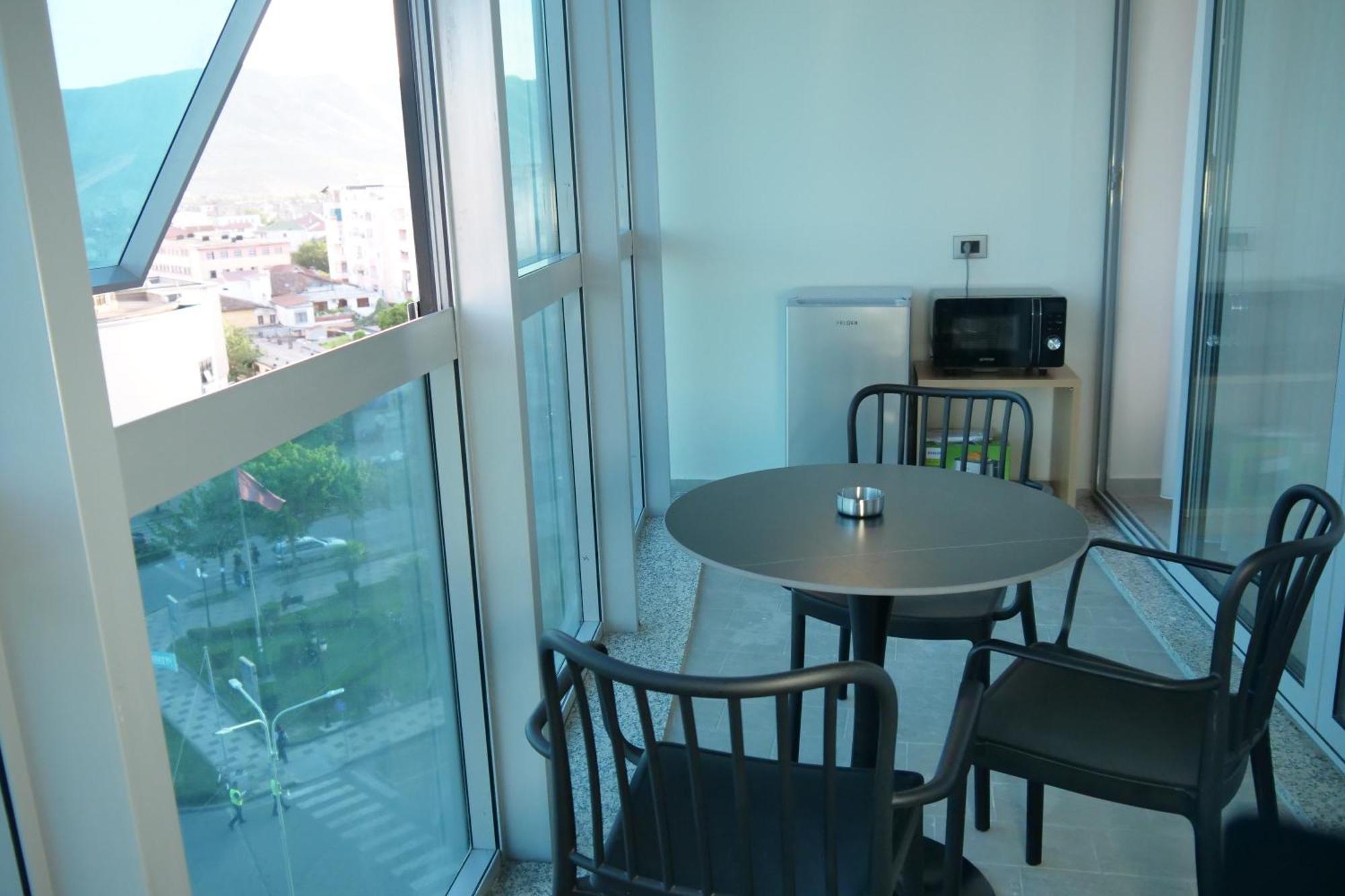 Stay-Five Rooms & Apartments Shkoder Bagian luar foto