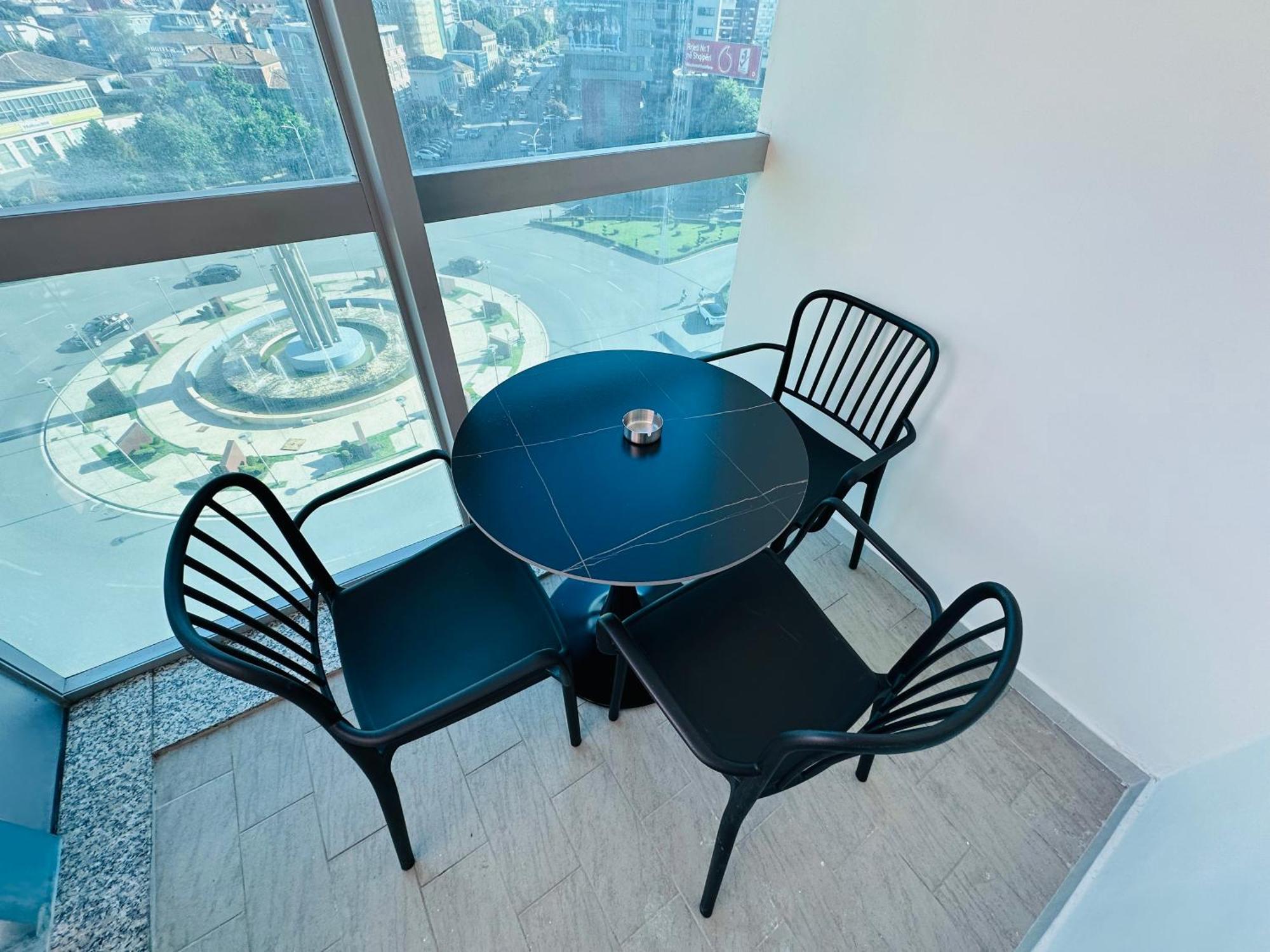 Stay-Five Rooms & Apartments Shkoder Bagian luar foto