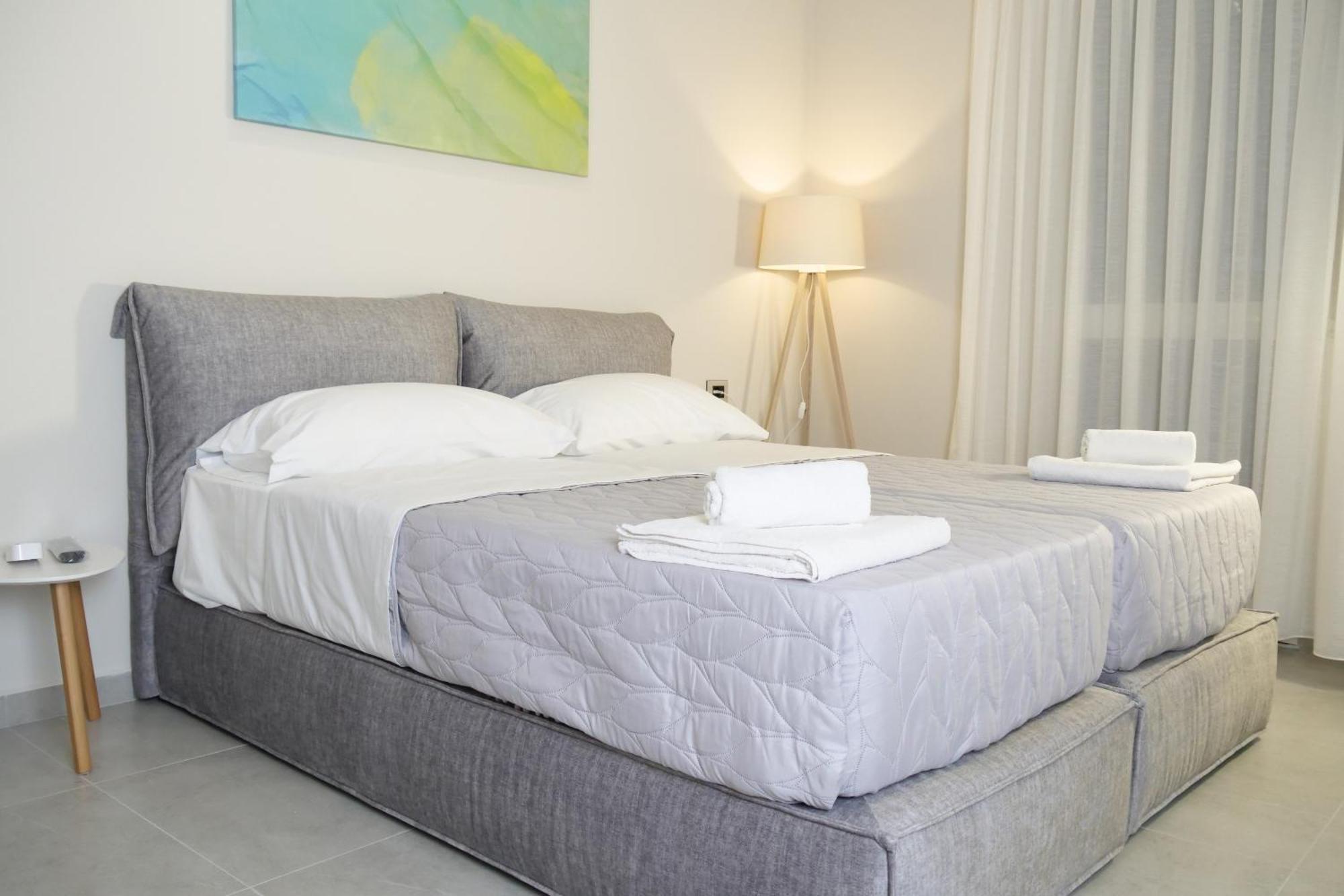 Stay-Five Rooms & Apartments Shkoder Bagian luar foto