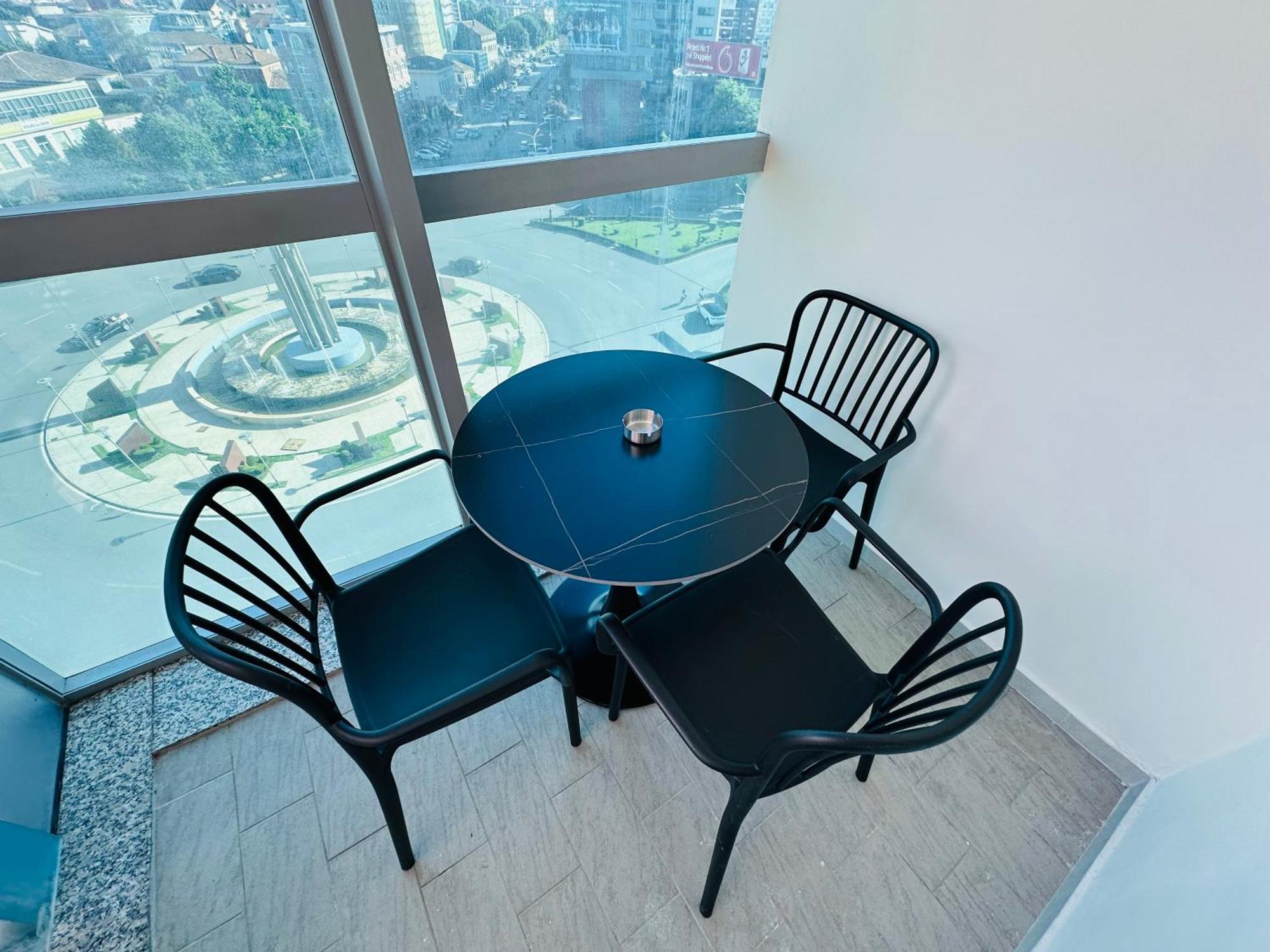 Stay-Five Rooms & Apartments Shkoder Bagian luar foto