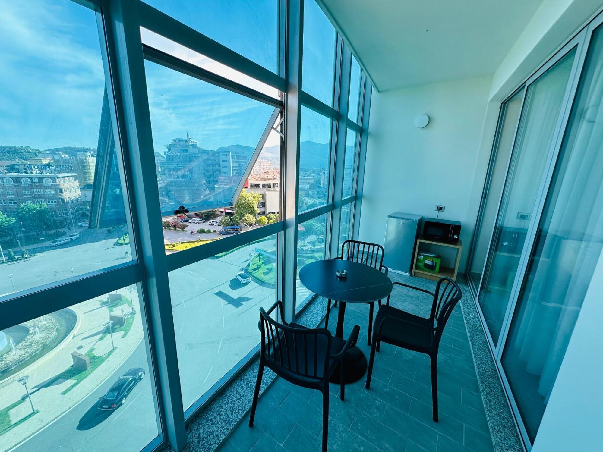 Stay-Five Rooms & Apartments Shkoder Bagian luar foto