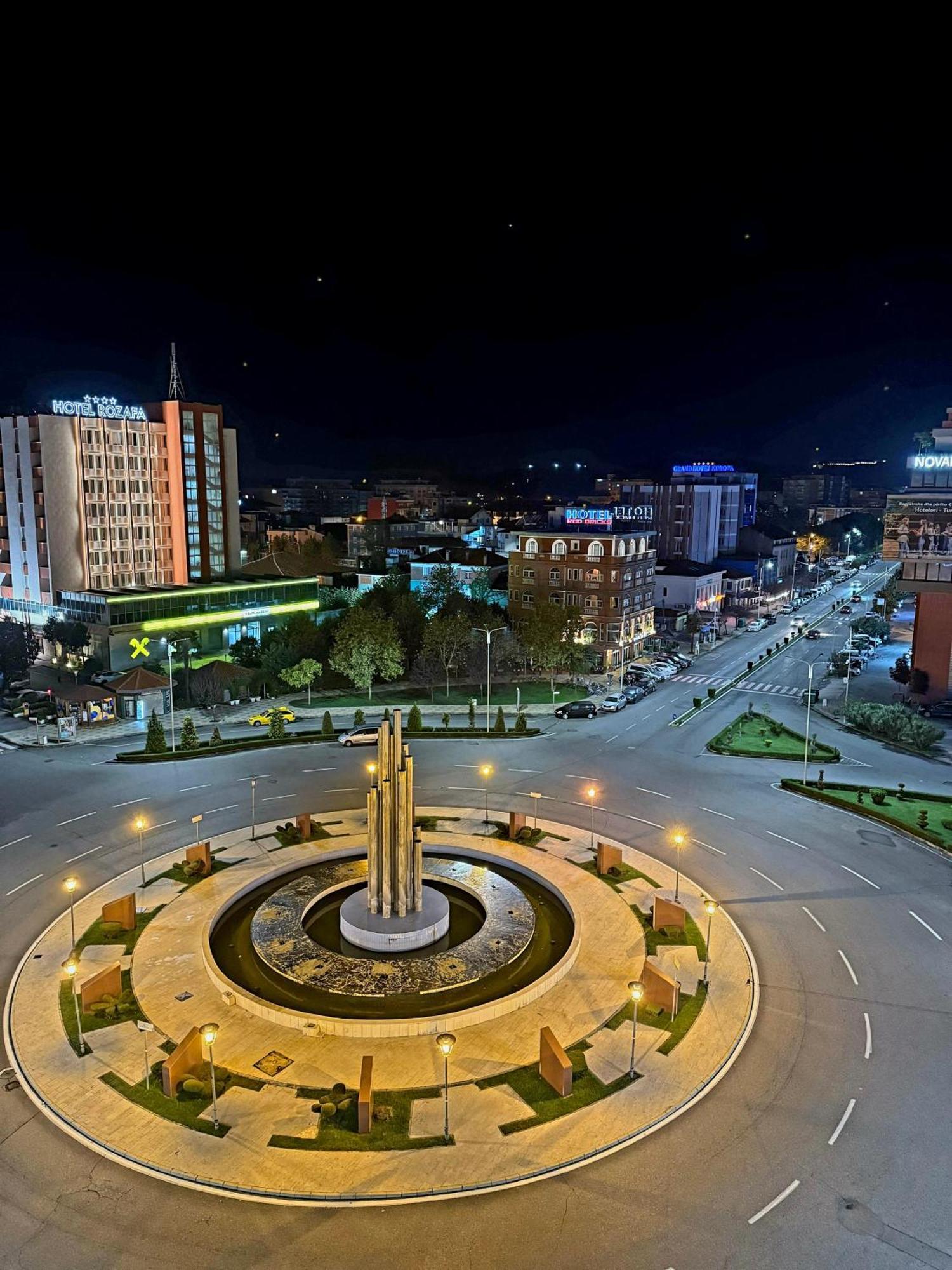 Stay-Five Rooms & Apartments Shkoder Bagian luar foto