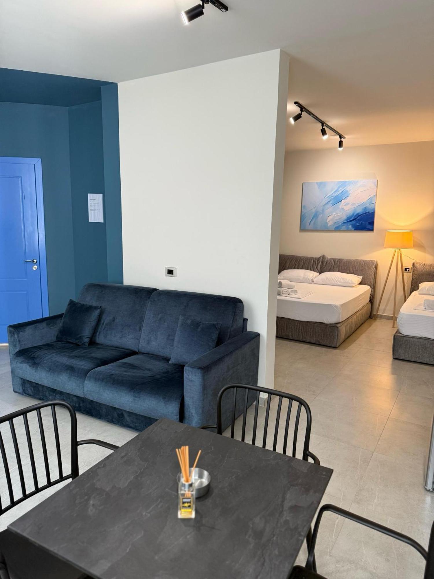 Stay-Five Rooms & Apartments Shkoder Bagian luar foto